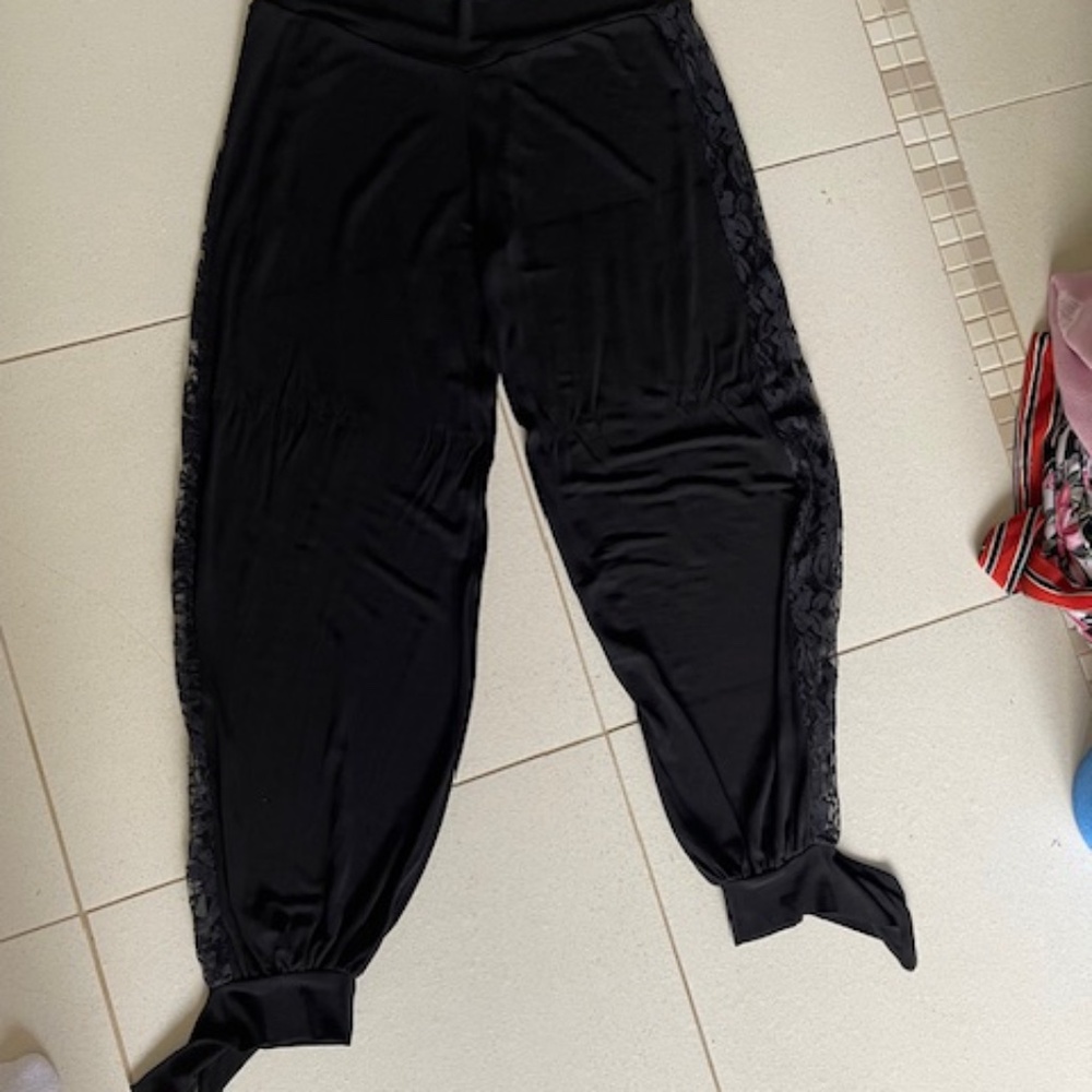 Axis Tango - image 1